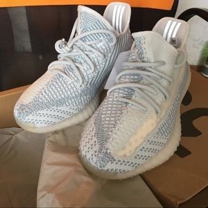 Yeezy 350 V2 Cloud White (non-reflective)